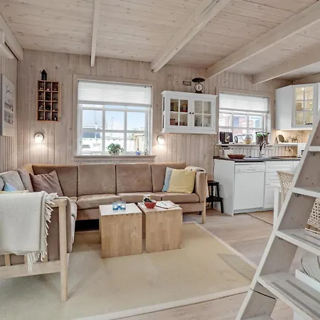 Ferienhaus Cozy In With Wifi